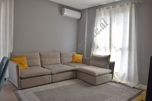 Apartament 3+1 me qira ne rrugen e 29&nbsp;Nentori midis Casa Italias dhe zones se ish Doganes ne Ti